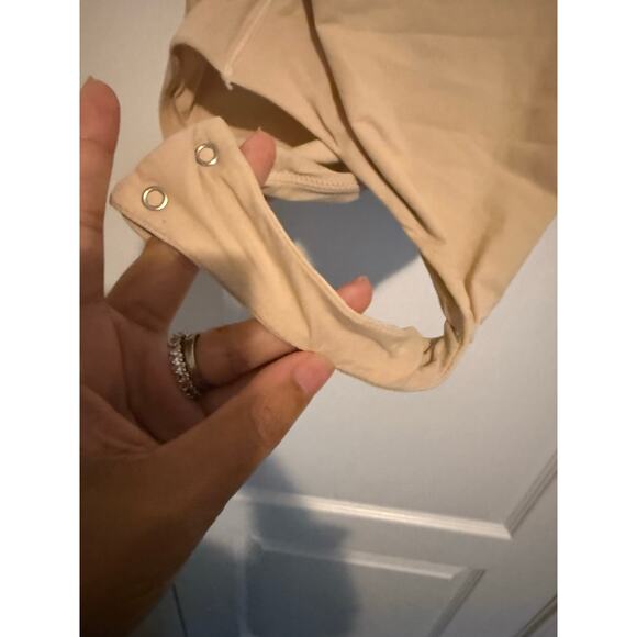 Skims bodysuit - Picture 3 of 4